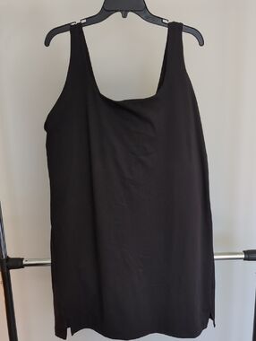 Old Navy Black Scoop Neck Tank